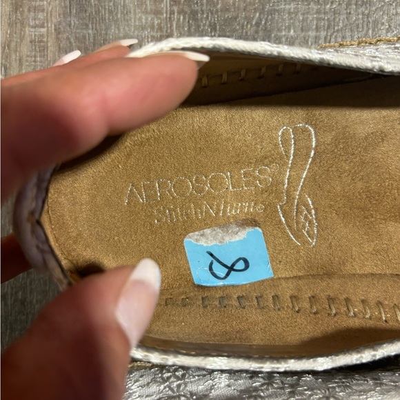 Aerosoles Size 8 Flats - Picture 8 of 8